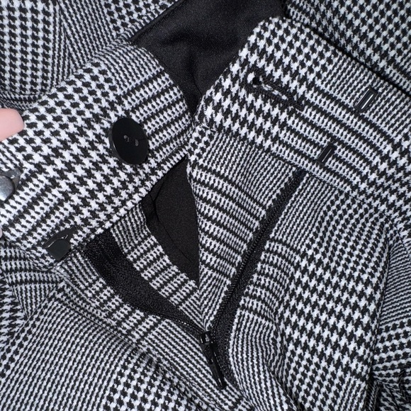 NWT Express Women's Black and White Plaid Pants - Picture 11 of 11
